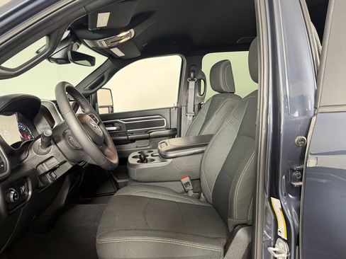 Used 2025 RAM 2500 Big Horn AWD/4WD image 22