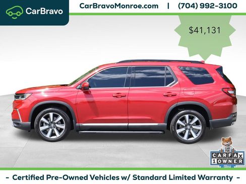 Used 2024 Honda Pilot Touring image 2