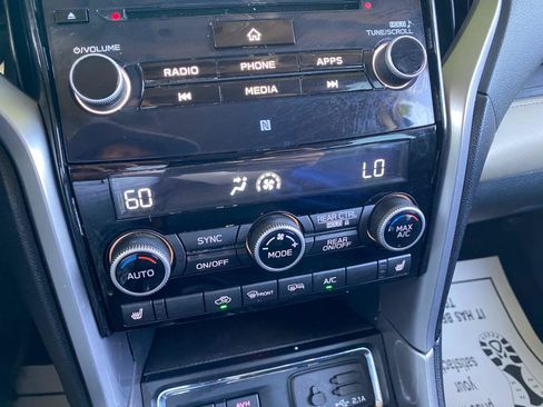 Used 2022 Subaru Ascent Limited AWD/4WD image 74