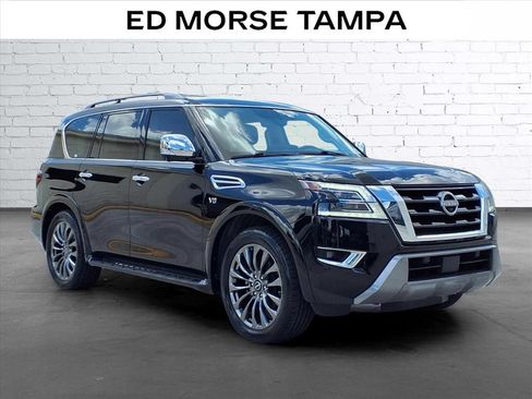 Used 2022 Nissan Armada Platinum w/ Captain's Chairs Package RWD image 5
