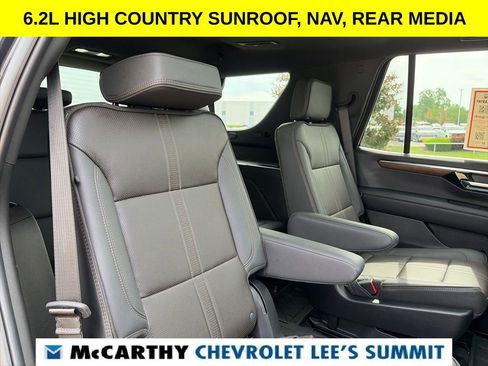 Used 2025 Chevrolet Tahoe High Country AWD/4WD image 42