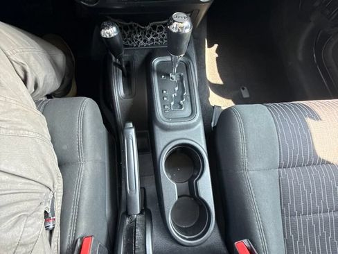 Used 2012 Jeep Wrangler Unlimited Sport AWD/4WD image 18