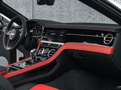 Used 2020 Bentley Continental GT AWD/4WD image 2