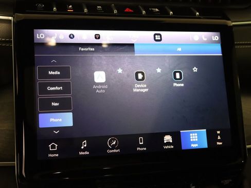 Used 2024 Jeep Grand Cherokee Limited w/ Black Appearance Package image 39