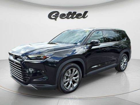Used 2024 Toyota Grand Highlander FWD image 1