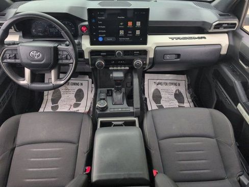 Used 2024 Toyota Tacoma TRD Off-Road AWD/4WD image 25