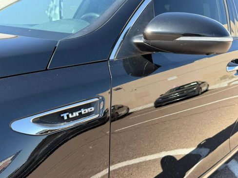 Used 2017 Kia Optima SX FWD image 11