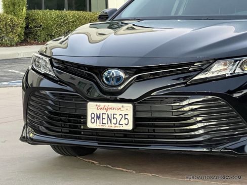 Used 2019 Toyota Camry LE image 16