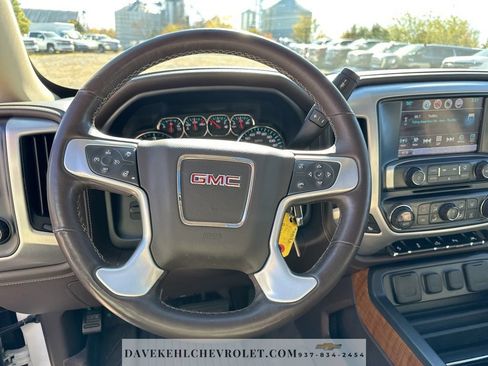 Used 2017 GMC Sierra 1500 SLT AWD/4WD image 12
