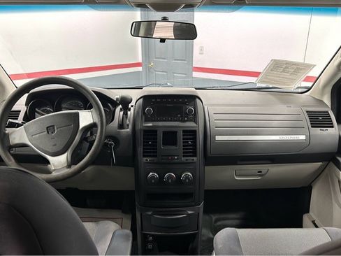 Used 2009 Dodge Grand Caravan w/ PWR Window Group image 15