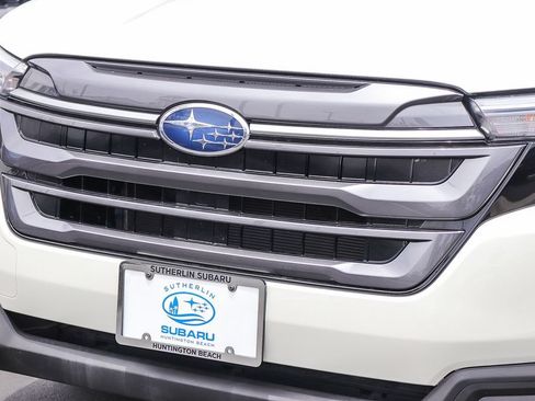 Certified 2025 Subaru Forester Premium AWD/4WD image 11