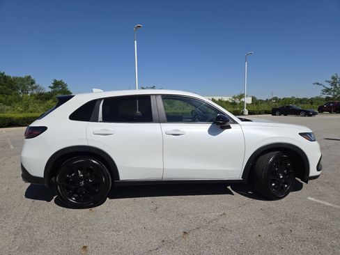 Used 2024 Honda HR-V Sport image 17