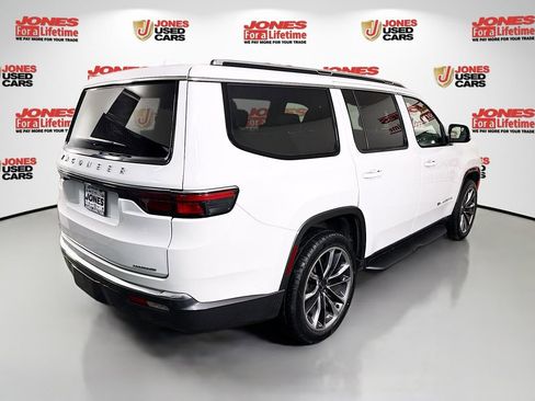 Used 2022 Jeep Wagoneer Series II w/ Premium Group I image 18