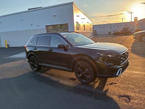 Used 2023 Honda CR-V Sport Touring image 3