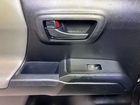 Used 2021 Toyota Tacoma SR image 43