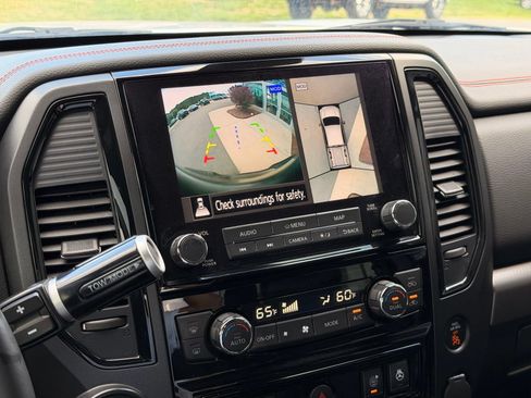 Used 2023 Nissan Titan PRO-4X w/ Pro-4x Convenience Package AWD/4WD image 51
