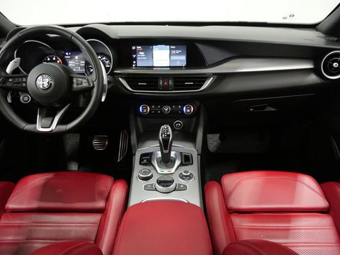 Used 2023 Alfa Romeo Stelvio Veloce AWD/4WD image 11