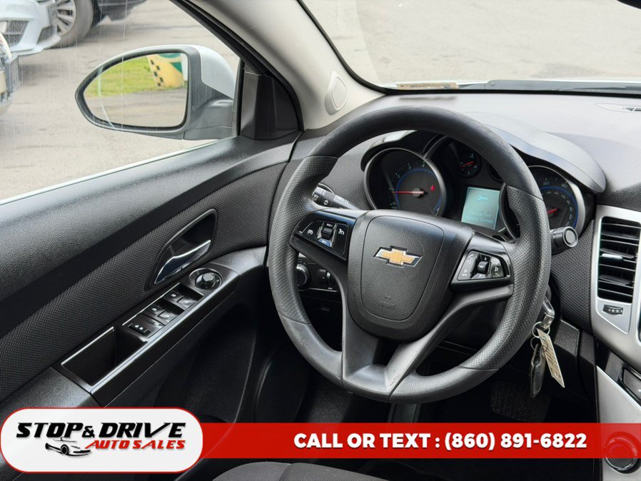 Used 2016 Chevrolet Cruze LT FWD image 12