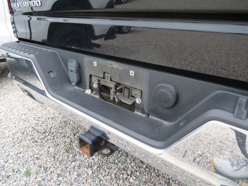 Used 2019 Chevrolet Silverado 1500 LT w/ All-Star Edition image 15