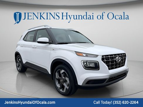New 2026 Hyundai Venue SEL FWD image 1
