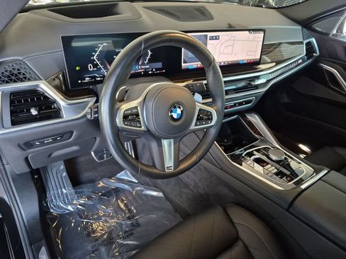 Used 2026 BMW X6 xDrive40i AWD/4WD image 11