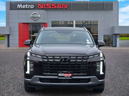 Used 2024 Hyundai Palisade SEL image 2