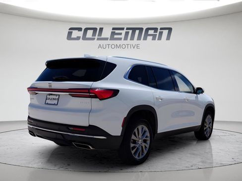 Used 2025 Buick Enclave Preferred AWD/4WD image 5