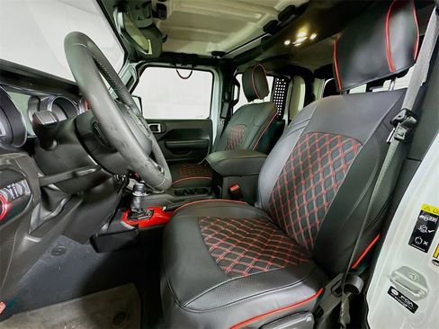 Used 2022 Jeep Gladiator Sport image 15