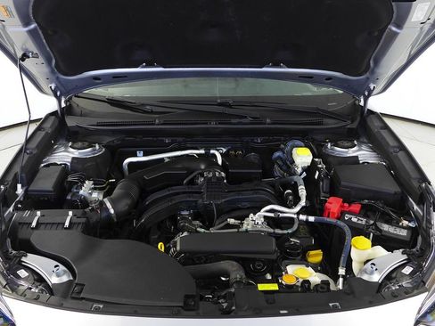 Certified 2025 Subaru Outback Premium AWD/4WD image 6