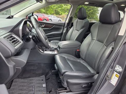 Used 2024 Subaru Ascent Touring AWD/4WD image 9