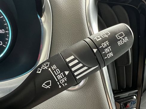 Used 2019 Chevrolet Traverse Premier AWD/4WD image 35
