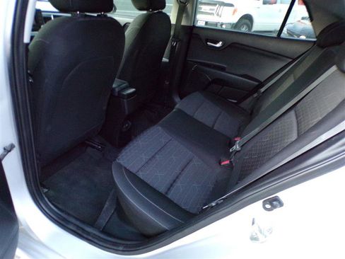 Used 2018 Kia Rio S image 27