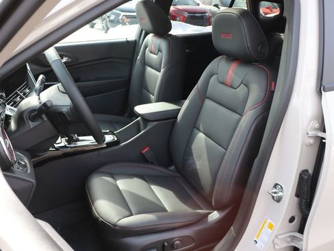 New 2026 Chevrolet Trax RS w/ Driver Confidence Package image 9