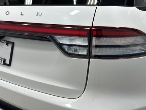Used 2025 Lincoln Aviator Reserve w/ Equipment Group 201A AWD/4WD image 43