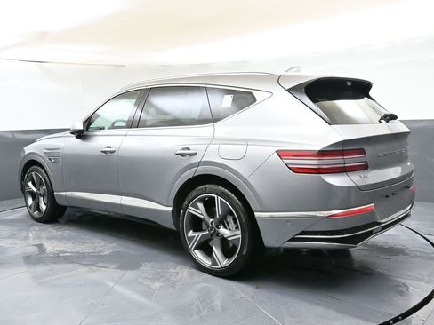 New 2025 Genesis GV80 3.5T Prestige image 3