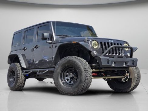 Used 2016 Jeep Wrangler Unlimited Sport w/ Quick Order Package 24S AWD/4WD image 2