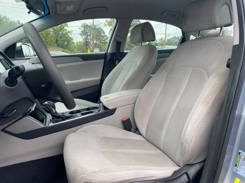 Used 2016 Hyundai Sonata SE image 11