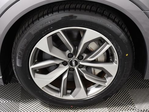 Used 2021 Audi e-tron Premium w/ Black Optic Package AWD/4WD image 11