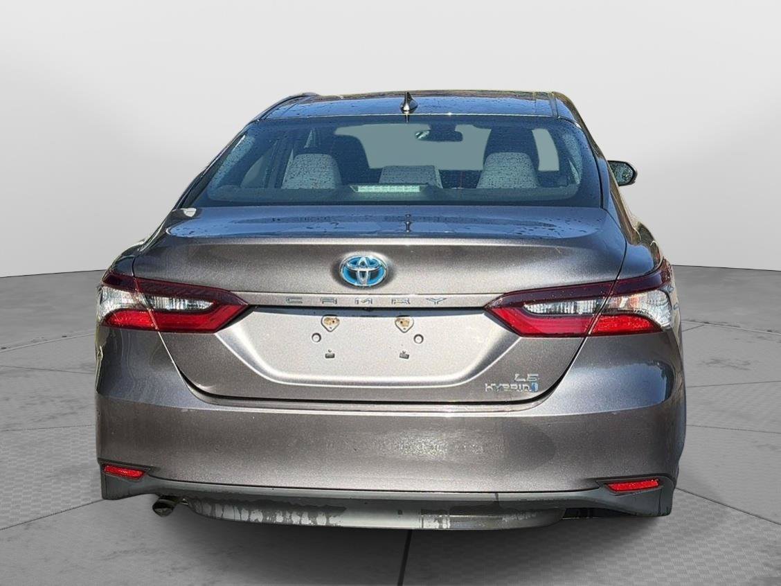 Used 2021 Toyota Camry LE FWD image 6