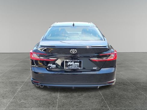 Used 2026 Toyota Camry SE w/ Convenience Package FWD image 6