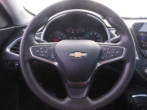 Used 2024 Chevrolet Malibu LT image 11