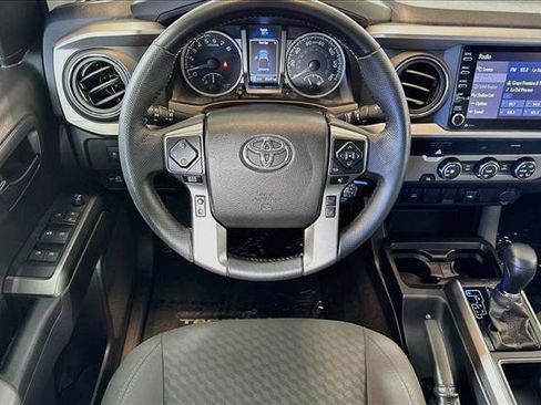 Used 2021 Toyota Tacoma SR5 RWD image 19