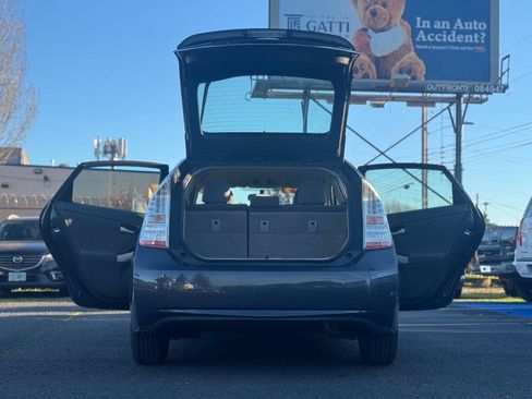 Used 2010 Toyota Prius III 4dr Hatchback image 8