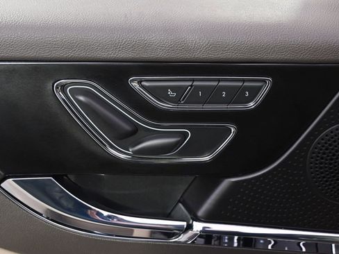 Used 2023 Lincoln Corsair AWD w/ Equipment Group 101A image 14