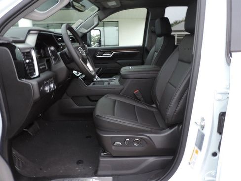 New 2026 GMC Sierra 2500 Denali w/ Denali Reserve Package image 18