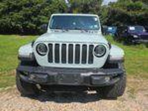 Used 2023 Jeep Wrangler Unlimited Sport AWD/4WD image 2