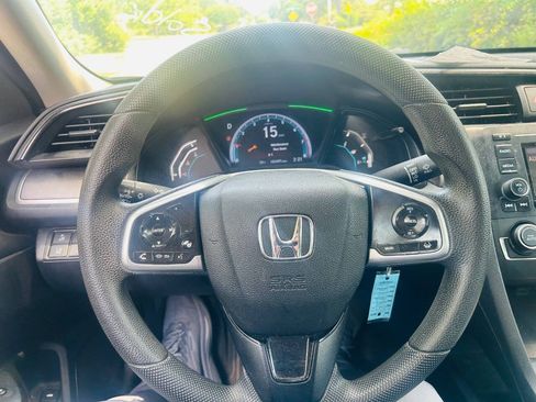Used 2019 Honda Civic LX image 8
