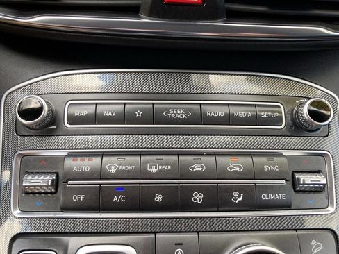 Used 2023 Hyundai Santa Fe Limited image 28