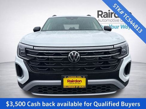 New 2026 Volkswagen Atlas Peak Edition AWD/4WD image 2