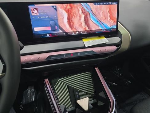 Certified 2025 BMW X3 xDrive30i image 17